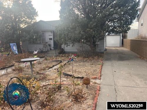 2952 W A St, Torrington, WY, 82240-1952 | Card Image