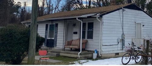 307 N West Ave, Blackstone, VA, 23824-1316 | Card Image