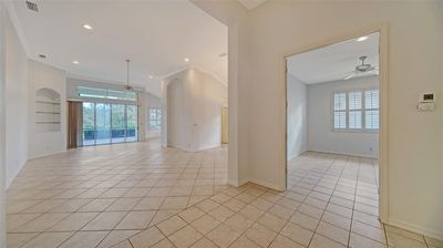 7615 Windward Cove, House other with 3 bedrooms, 2 bathrooms and null parking in Lakewood Ranch FL | Image 3