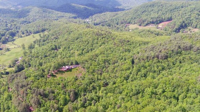 4760 Anderson Rd, Home with 4 bedrooms, 4 bathrooms and 2 parking in Hiawassee GA | Image 75