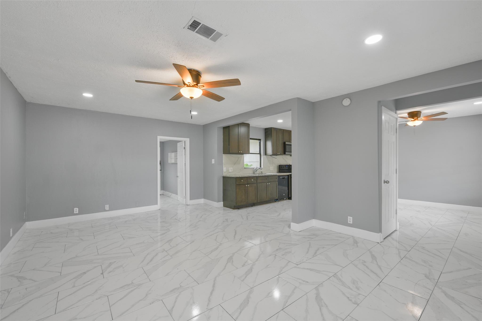 Residential Lease in Pasadena 3