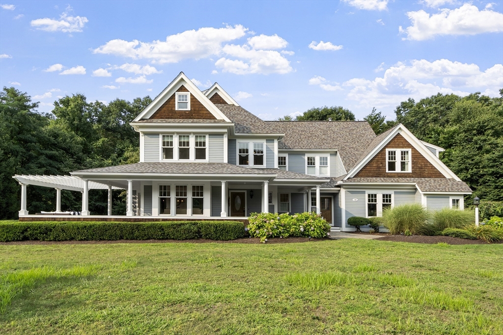 Fox Run Rd, Bolton, MA 01740