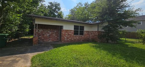 3610 Dennis St, Houston, TX, 77004-2320 | Card Image