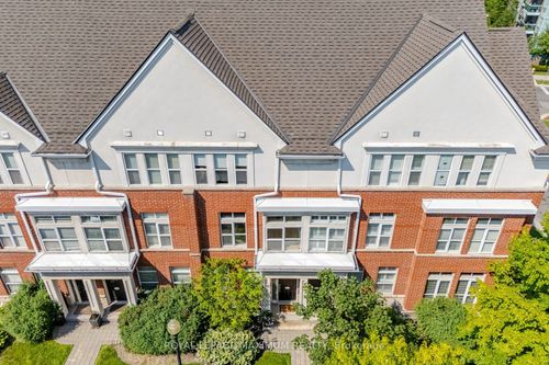 37-126 Resurrection Rd, Etobicoke, ON, M9A5H1 | Card Image