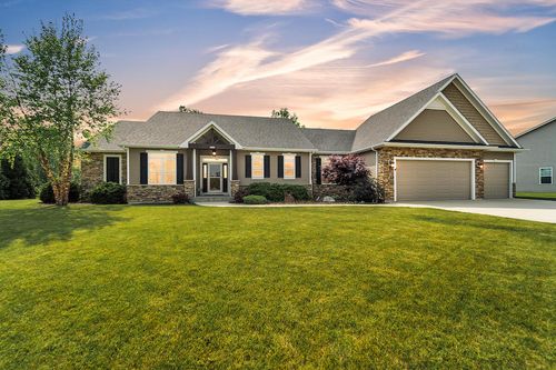 10882 45th Ave, Pleasant Prairie, WI, 53158-3947 | Card Image