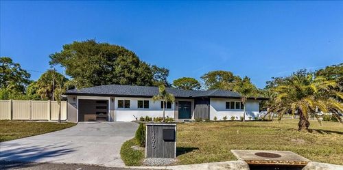 13495 Oval Dr E, Largo, FL, 33774 | Card Image