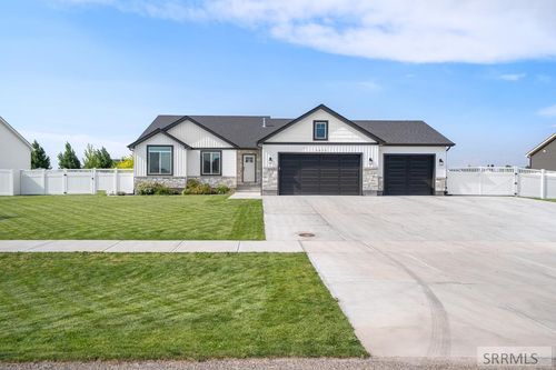 5077 E Ball Cir, Iona, ID, 83427 | Card Image