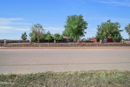 166 W Hills Dr, Anthony, NM, 88021-6803 | Card Image
