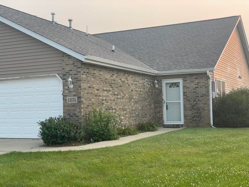 1331 California St, Hobart, IN, 46342-5887 | Card Image