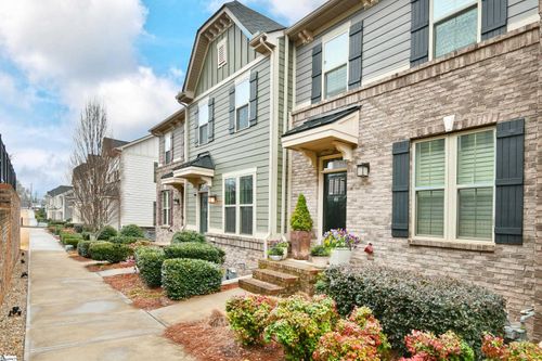 46 Itasca Dr, Greenville, SC, 29609-5000 | Card Image