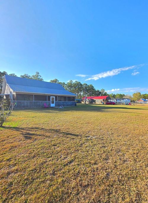 306 Huckeba Dr, Apalachicola, FL, 32320-1135 | Card Image