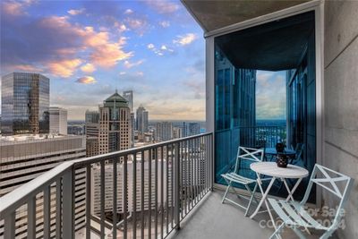 3207 - 210 Church Street, Condo with 2 bedrooms, 2 bathrooms and null parking in Charlotte NC | Image 1