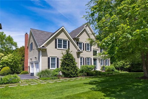 1 Northwest Psge, Barrington, RI, 02806-2343 | Card Image