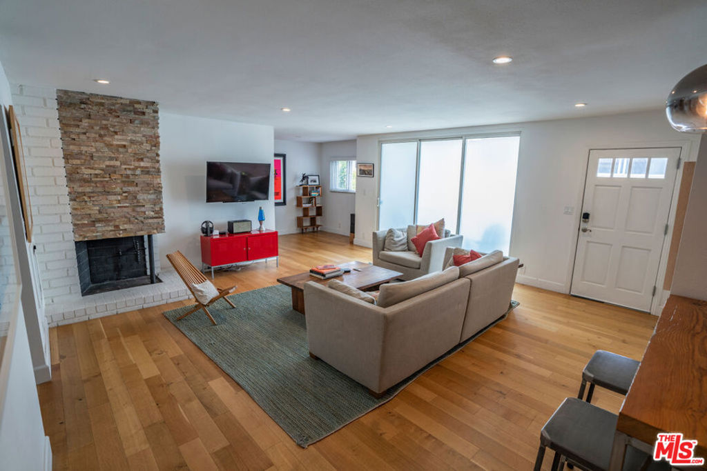 Residential in Playa Del Rey 4