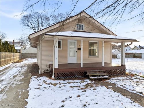 495 Stetler Ave, Akron, OH, 44312-2545 | Card Image