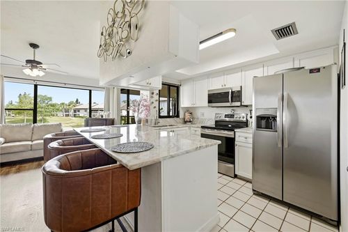 824-5830 Trailwinds Dr, FORT MYERS, FL, 33907-8388 | Card Image