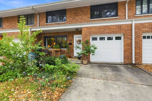 2549 Lawndale Ave, Evanston, IL, 60201-1157 | Card Image