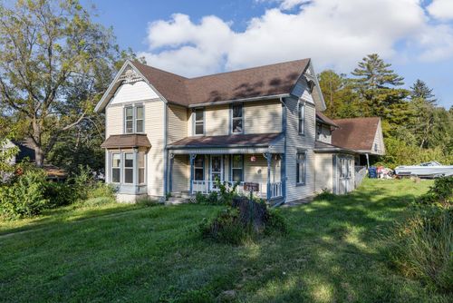 2831 S Lucas St, Orfordville, WI, 53576-9699 | Card Image