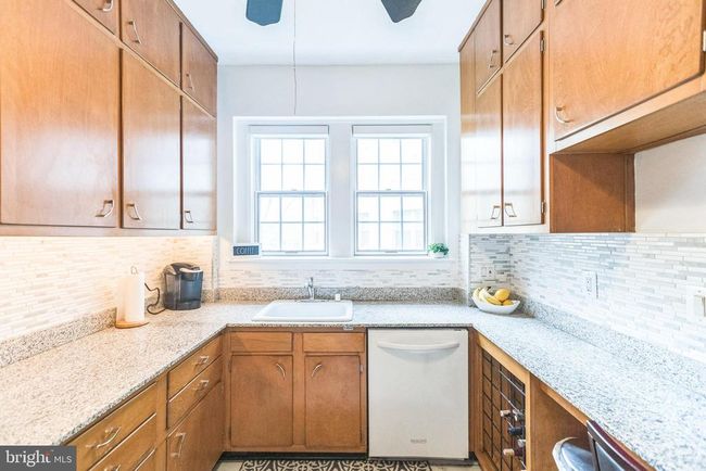 APT-7 - 2737 Devonshire Pl Nw, Condo with 2 bedrooms, 2 bathrooms and null parking in WASHINGTON DC | Image 17