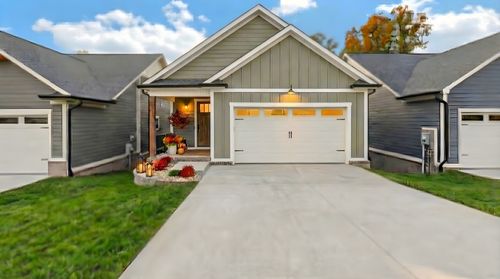 376 Moon Bay Dr, Kuttawa, KY, 42055-6716 | Card Image