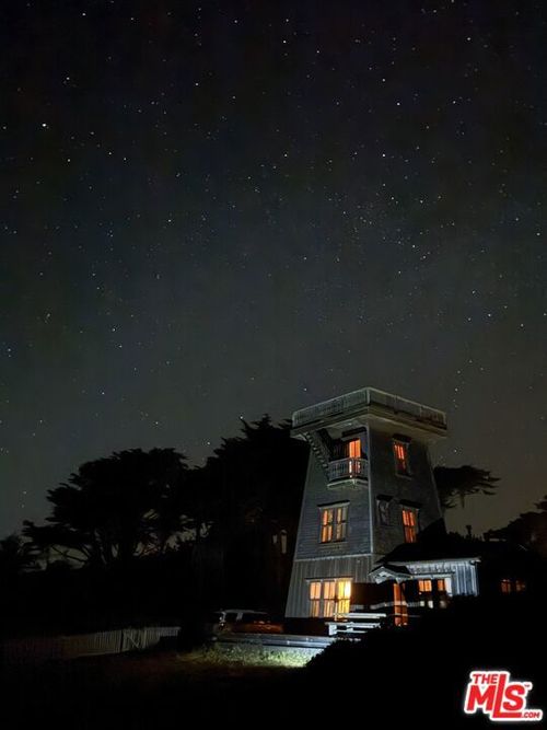 a-45340 Little Lake St, Mendocino, CA, 95460 | Card Image