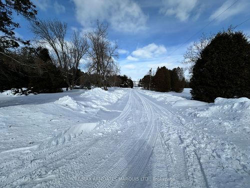 18319 Street Rd, South Glengarry, ON, K6K0A7 | Card Image