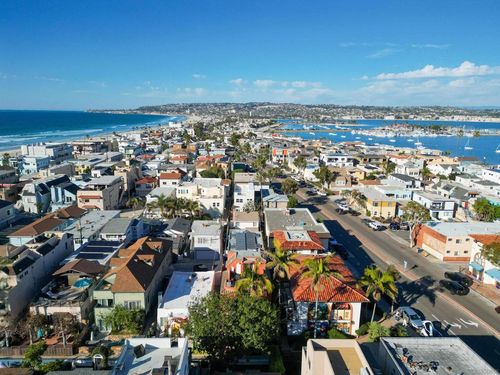 750 Island Ct, San Diego, CA, 92109-7706 | Card Image