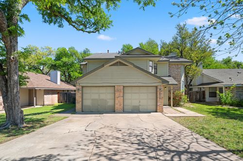 8006 Tuscarora Trl, Austin, TX, 78729-7635 | Card Image