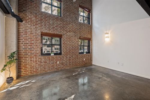 109-3110 Thomas Ave, Dallas, TX, 75204-3975 | Card Image