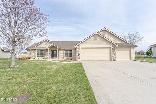 706 Briarwood Ln, Bryan, OH, 43506-3519 | Card Image