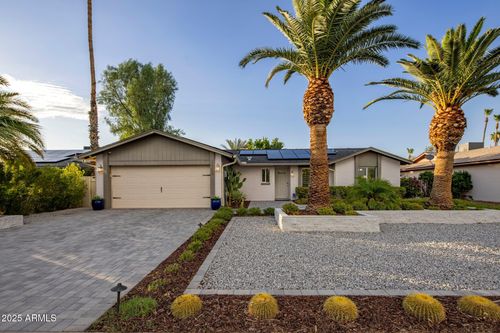 5802 E Gelding Dr, Scottsdale, AZ, 85254-5514 | Card Image