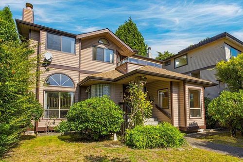 1523 Lawson Ave, West Vancouver, BC, V7V2C8 | Card Image