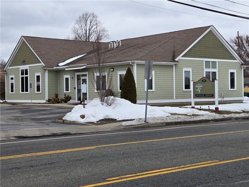 2871 Post Rd, Warwick, RI, 02886-3116 | Card Image