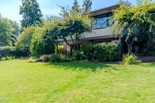 211 Florence Ave, Medford, OR, 97504-7541 | Card Image