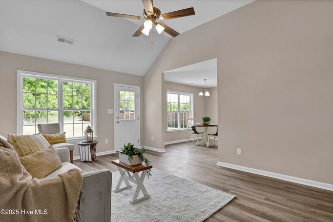 304 Big Tree Ln, House other with 3 bedrooms, 2 bathrooms and 1 parking in Chinquapin NC | Image 8