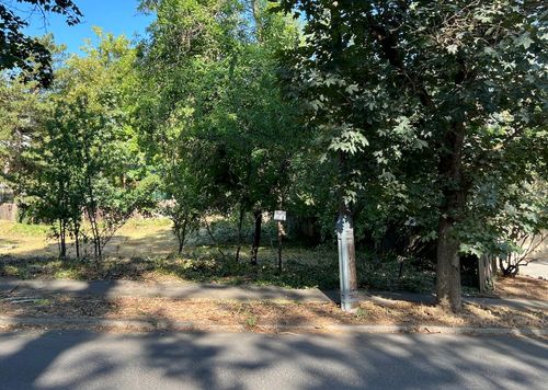 1208 S Sheridan St, Spokane, WA, 99202 | Card Image