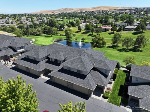 d102-3710 W Canyon Lakes Dr, Kennewick, WA, 99337-2766 | Card Image