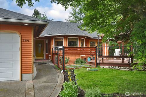 1391 Pelican Ct, Freeland, WA, 98249-9795 | Card Image