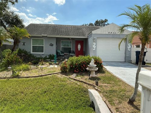 6811 S Gabrielle St, TAMPA, FL, 33611-5240 | Card Image