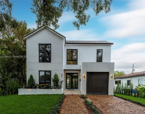 555 Catalonia Ave, Coral Gables, FL, 33134-6532 | Card Image
