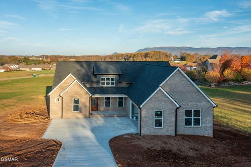 816 Majestic Mountains Blvd, Walland, TN, 37886-2094 | Card Image