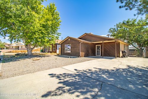 205 Mesilla Dr, Aztec, NM, 87410-1527 | Card Image