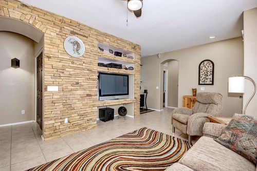 2553 N Raven, Mesa, AZ, 85207-2037 | Card Image