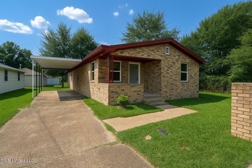 139 Spain Dr, Grenada, MS, 38901-4333 | Card Image