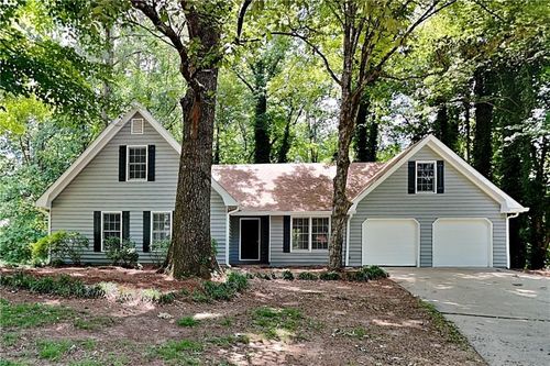 1765 Blackwillow Dr, Marietta, GA, 30066-1954 | Card Image