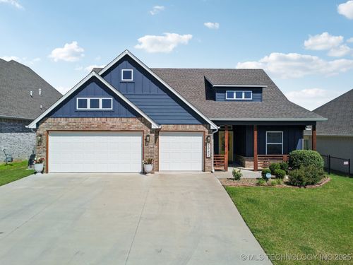 2942 N Briarwood Avenue, Catoosa, OK, 74015 | Card Image