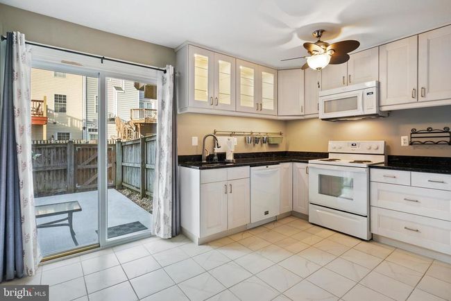 1422 Mara Vista Ct, Townhouse with 2 bedrooms, 1 bathrooms and null parking in CROFTON MD | Image 9