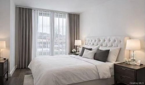 4l-14427 Sanford Ave, Flushing, NY, 11355-1654 | Card Image