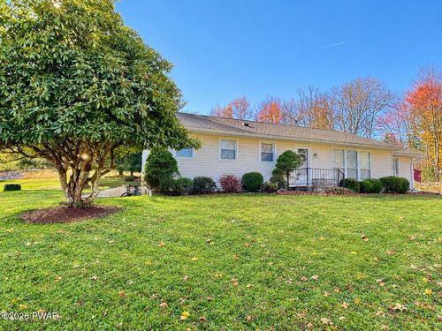 15 Laurel Hill Drive, Honesdale, PA, 18431 | Card Image