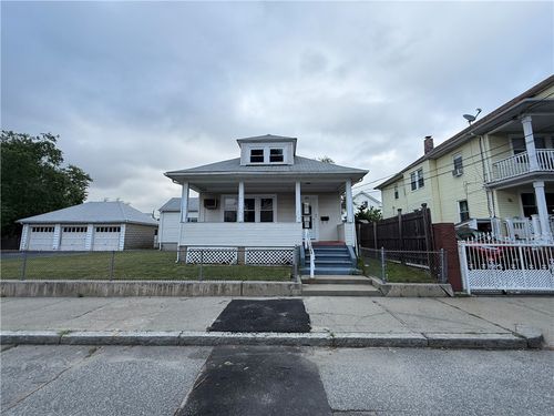 49 Sumner Ave, Cranston, RI, 02920-7548 | Card Image